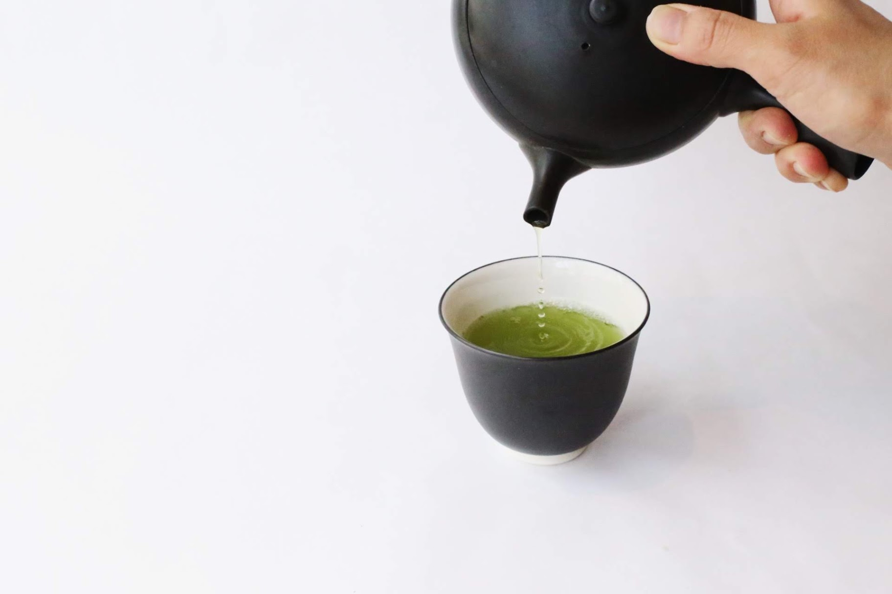 この時期だけの新茶を楽しもう！新茶のおいしい淹れ方をご紹介します | 日本茶マガジン｜日本茶を学び、楽しむオンラインメディアです。